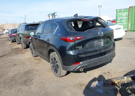 2022 Mazda Cx-5 2.5 S Premium z USA, uszkodzony, nr VIN JM3KFBDMXN1560567